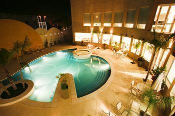 Hotel Quorum Golf, Tenis & Spa Córdoba Exteriör bild